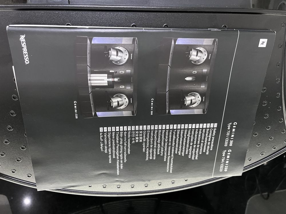 Nespresso Gemini CS 203/220 Type733 Profesjonalany ekspres do kawy
