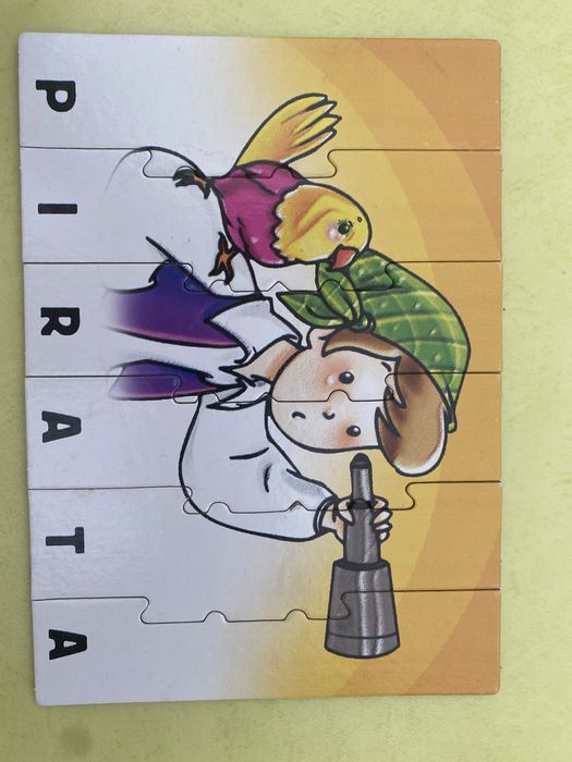 Puzzles educativos abcedario Bilingue Primeiras Palavras