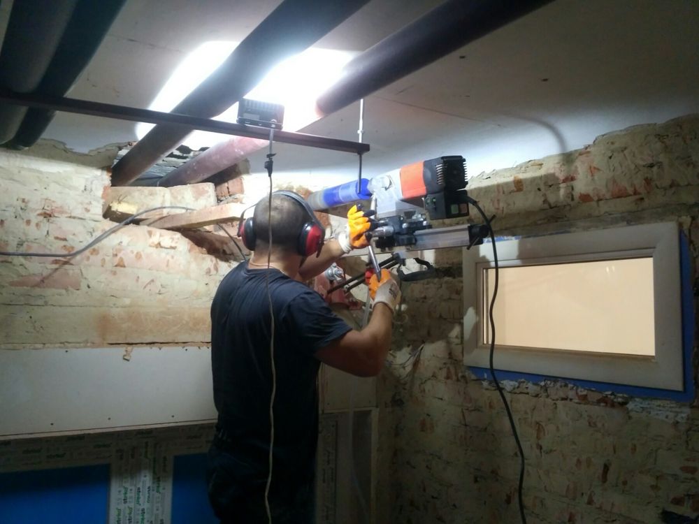 НЕДОРОГО! Алмазное сверление отверстий. Алмазна різка бетону Київ.
