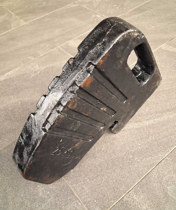 Obciążnik Przedni MF Massey Ferguson 25 kg