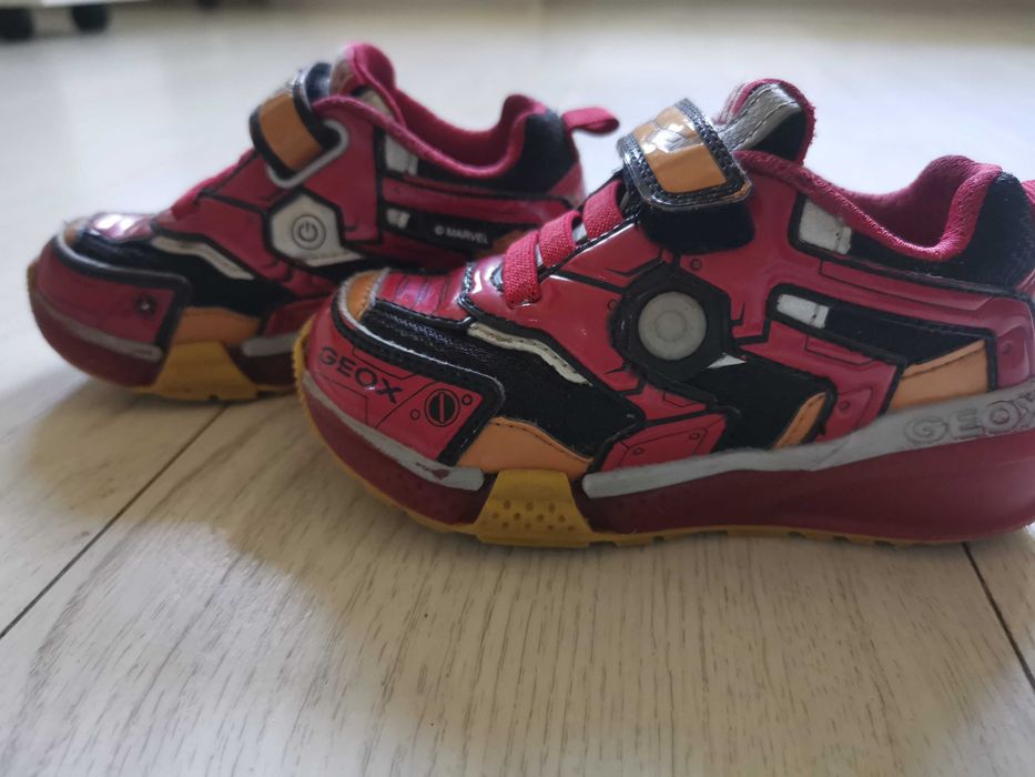 Geox adidasy rozm 25 avengers