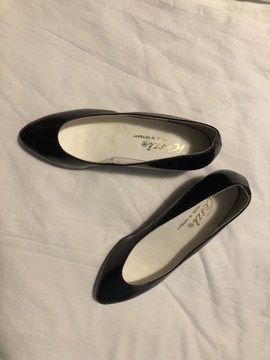 Туфлі лаковані, нові