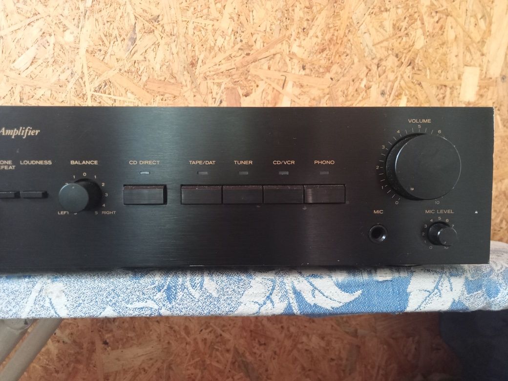 TEAC A-X400 усилитель