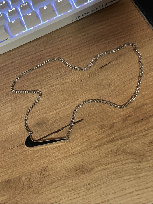 ІДЕАЛЬНИЙ ПОДАРУНОК - підвіска nike | Розріб, опт