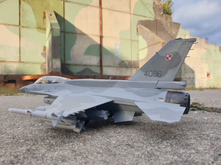 F 16 Polish Air Force 1:48