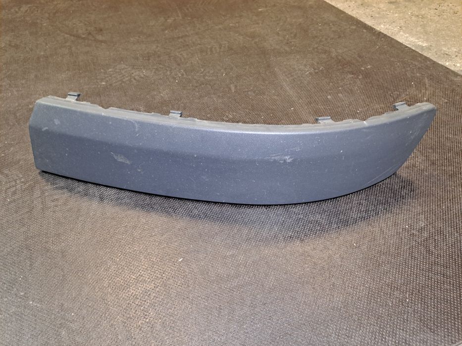 Listwa zderzaka Lewa  transporter T5