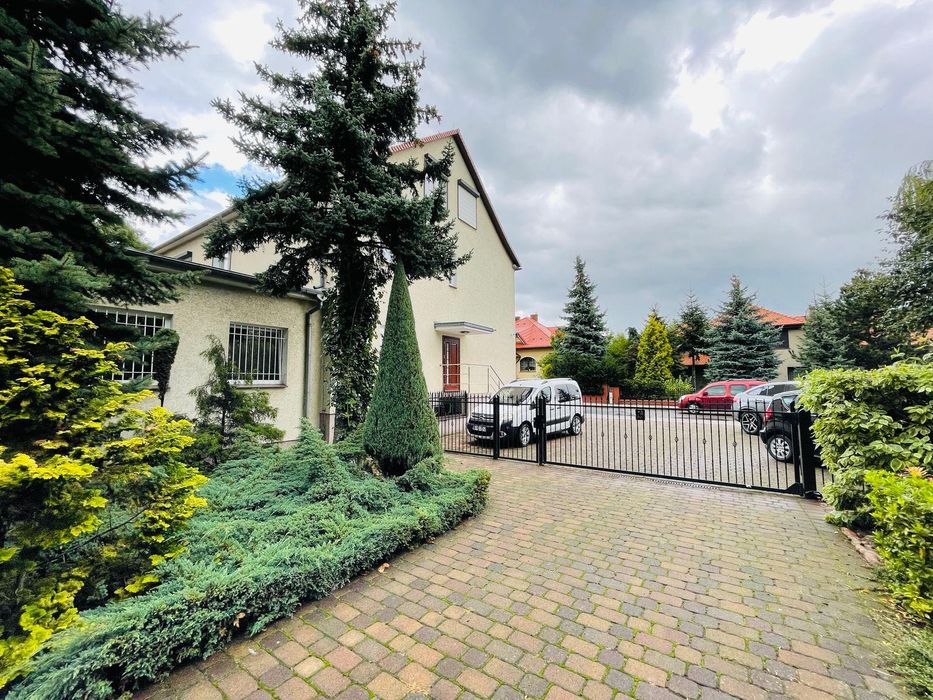 Dom do Wynajęcia CENTRUM