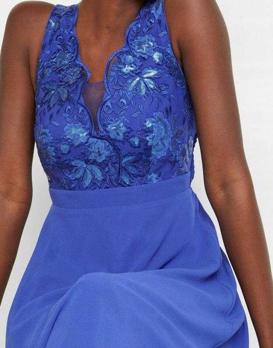 Kobaltowa sukienka z cekinami na wesele roz.50-54