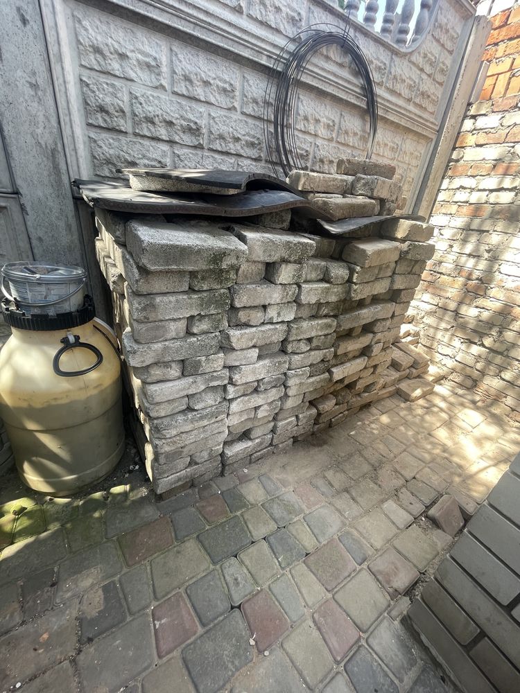 Продам кирпич ,самовывоз