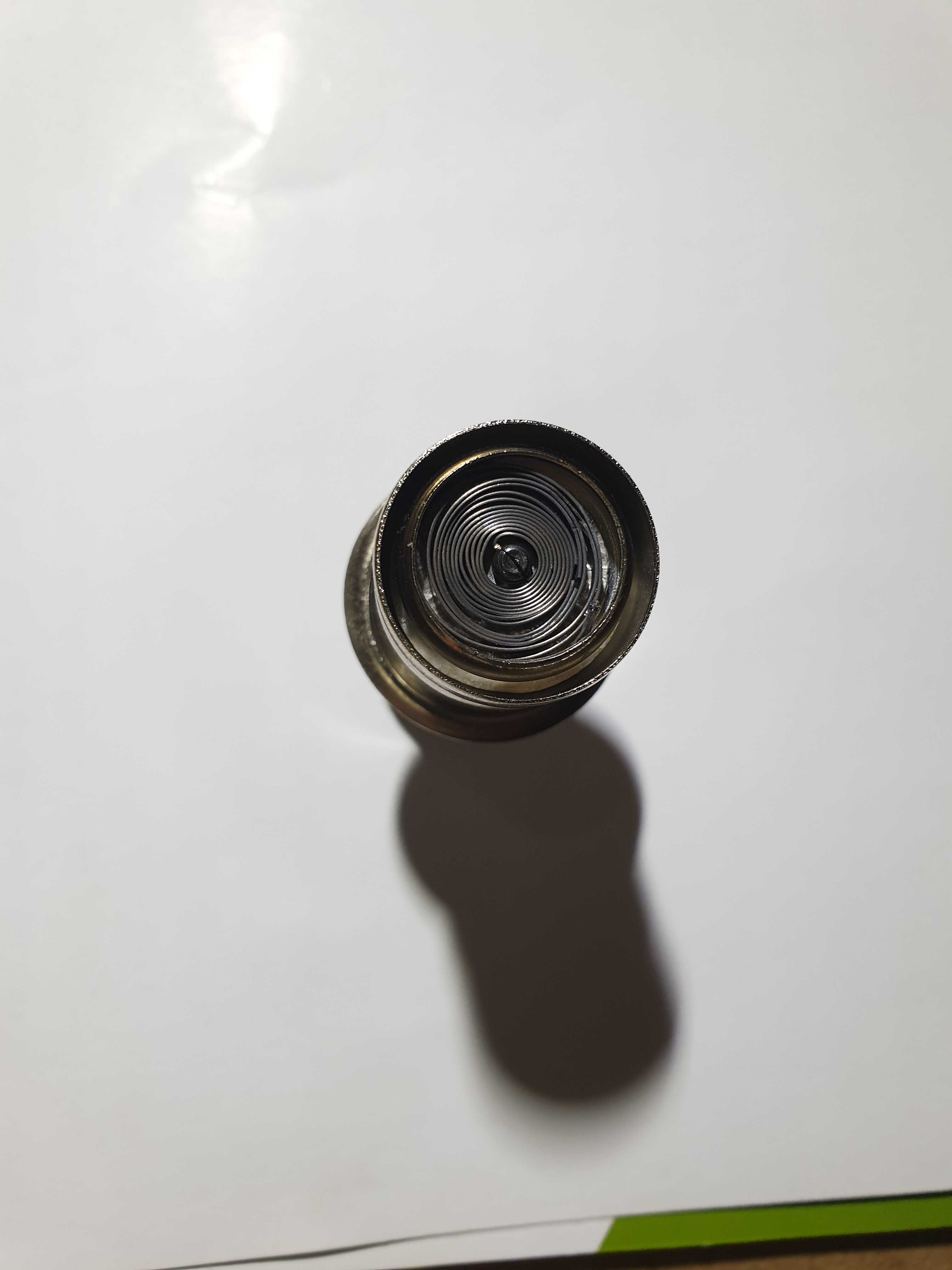 Acendedor de cigarro auto