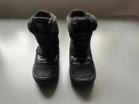 Buty zimowe śniegowce skórzane Mrugała ocieplane rozmiar 34 21 cm