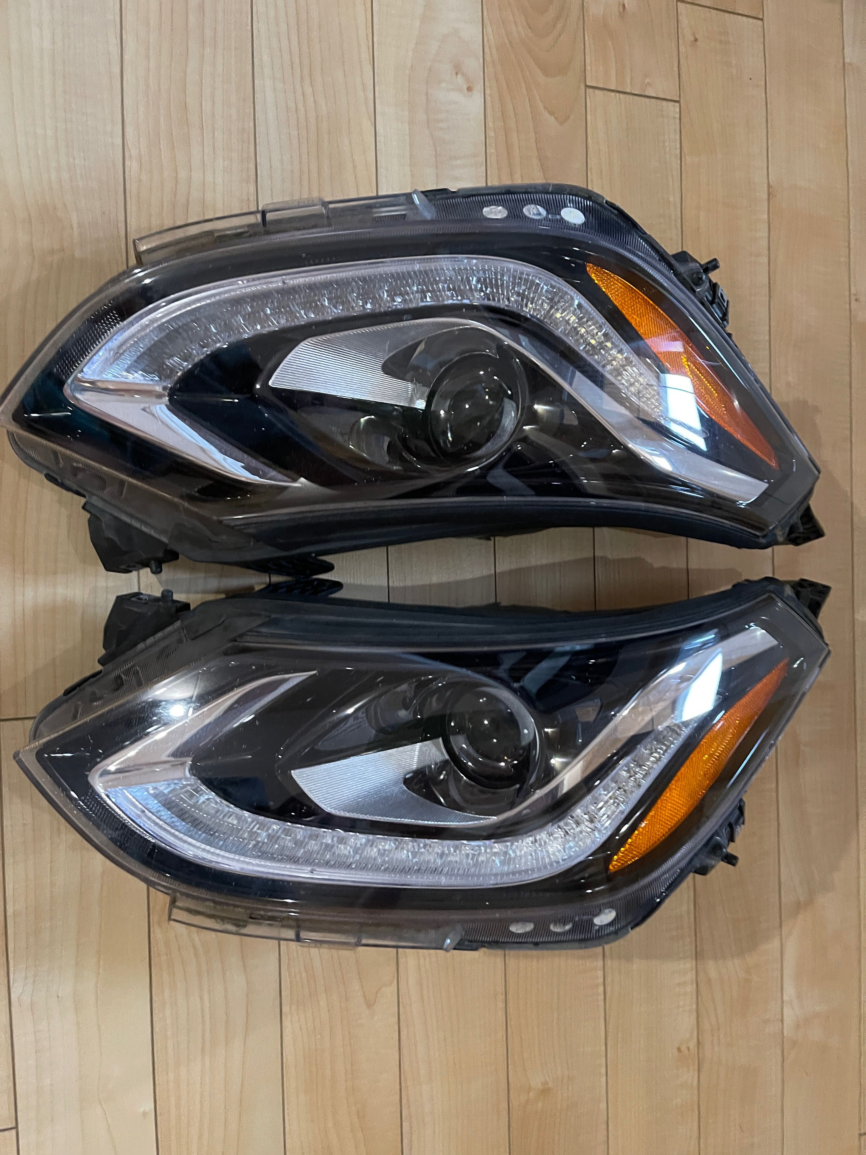 Фара Chevrolet Bolt ev LT Premier
42573526 42703227 42703229 42573528