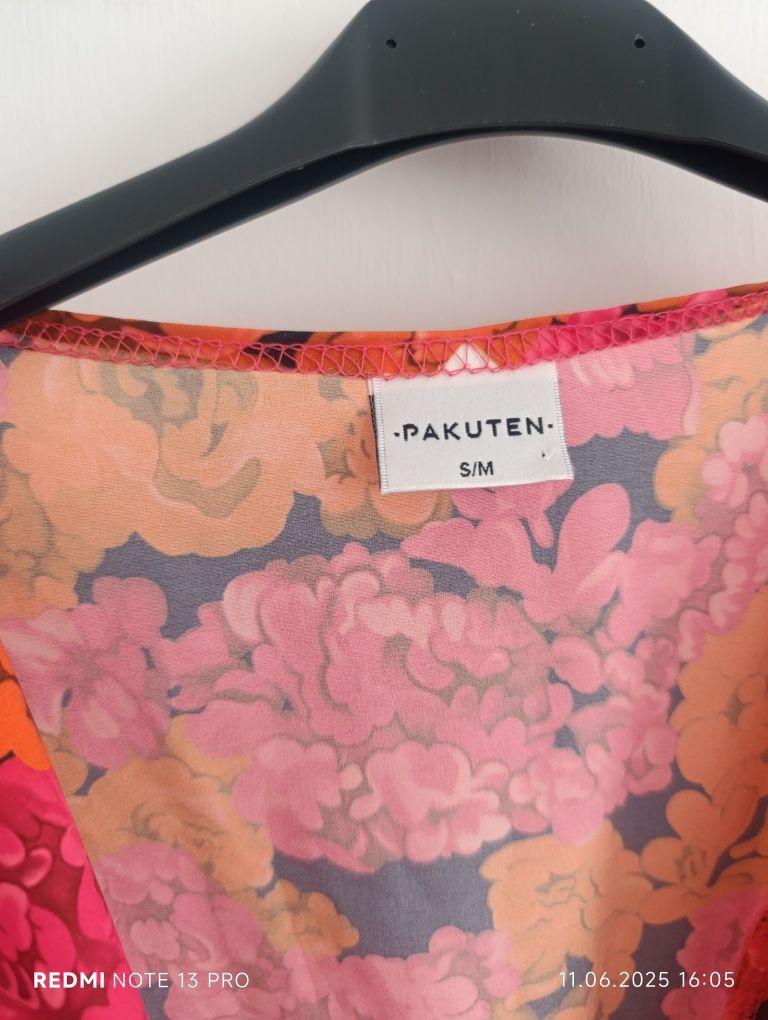 Sukienka w kwiaty Pakuten 36