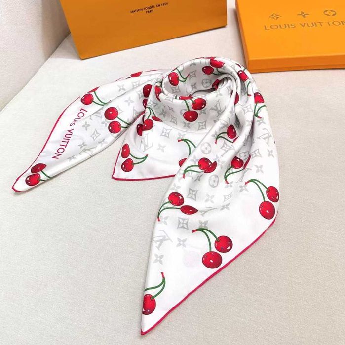 lv wiśnia dama biały szalik szalek