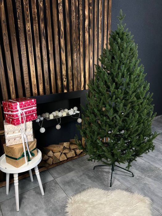 ялинка Віденська лита зелена 1,8м. в коробці