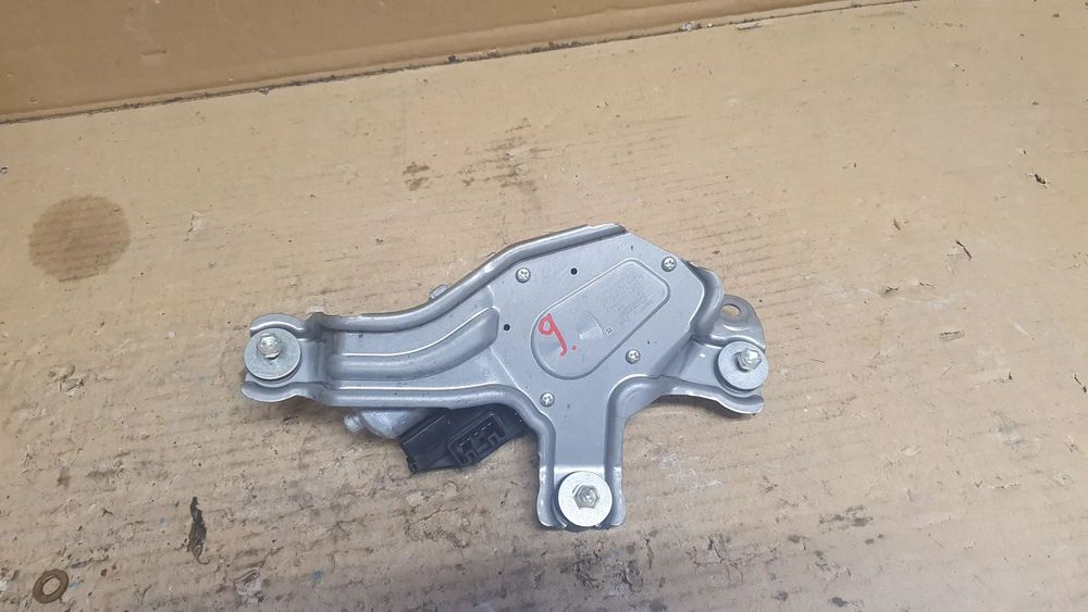 SILNICZEK WYCIERACZKI TYŁ TOYOTA AVENSIS T27 nr 85130-05060