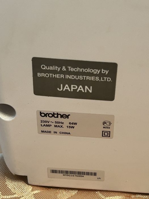 Швейная машинка Brother