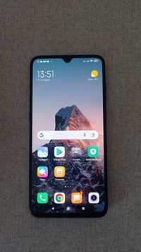 Xiaomi mi 9 в хорошем состоянии