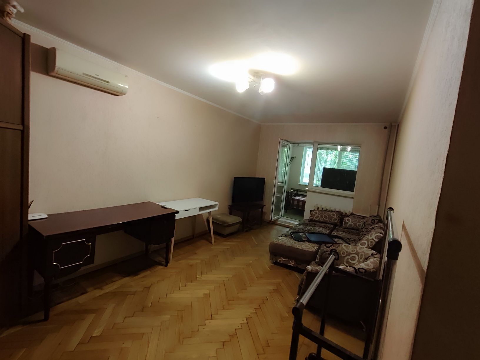 Срочно! Сдам 2 ком.квартиру, ул. Семинарская 13. Газ. ЖД Вокзал, Центр