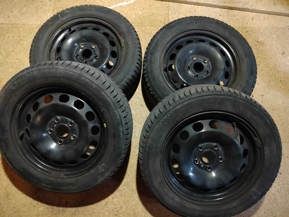 Felgi stalowe wraz z oponami 205/55 R16