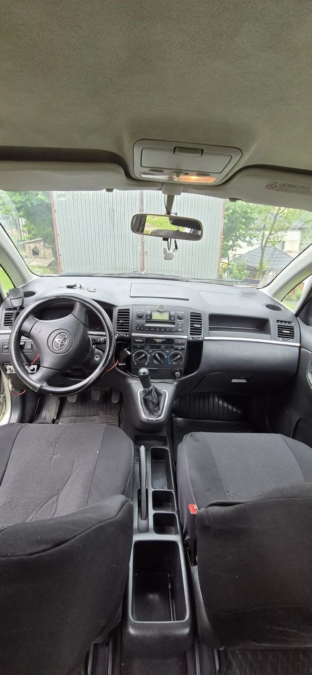 Toyota Corolla Verso Toyota Corolla Verso 1.6 VVT-I