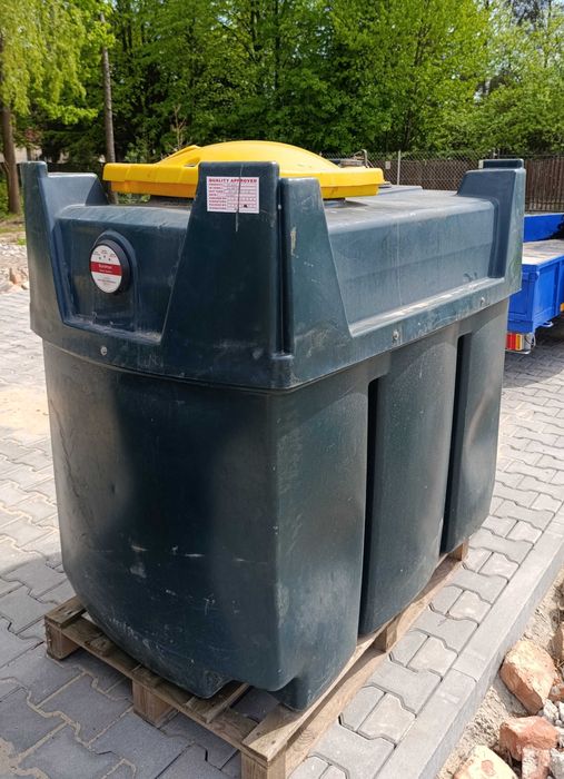Zbiornik dwuplaszczowy na stary olej 600 litrów