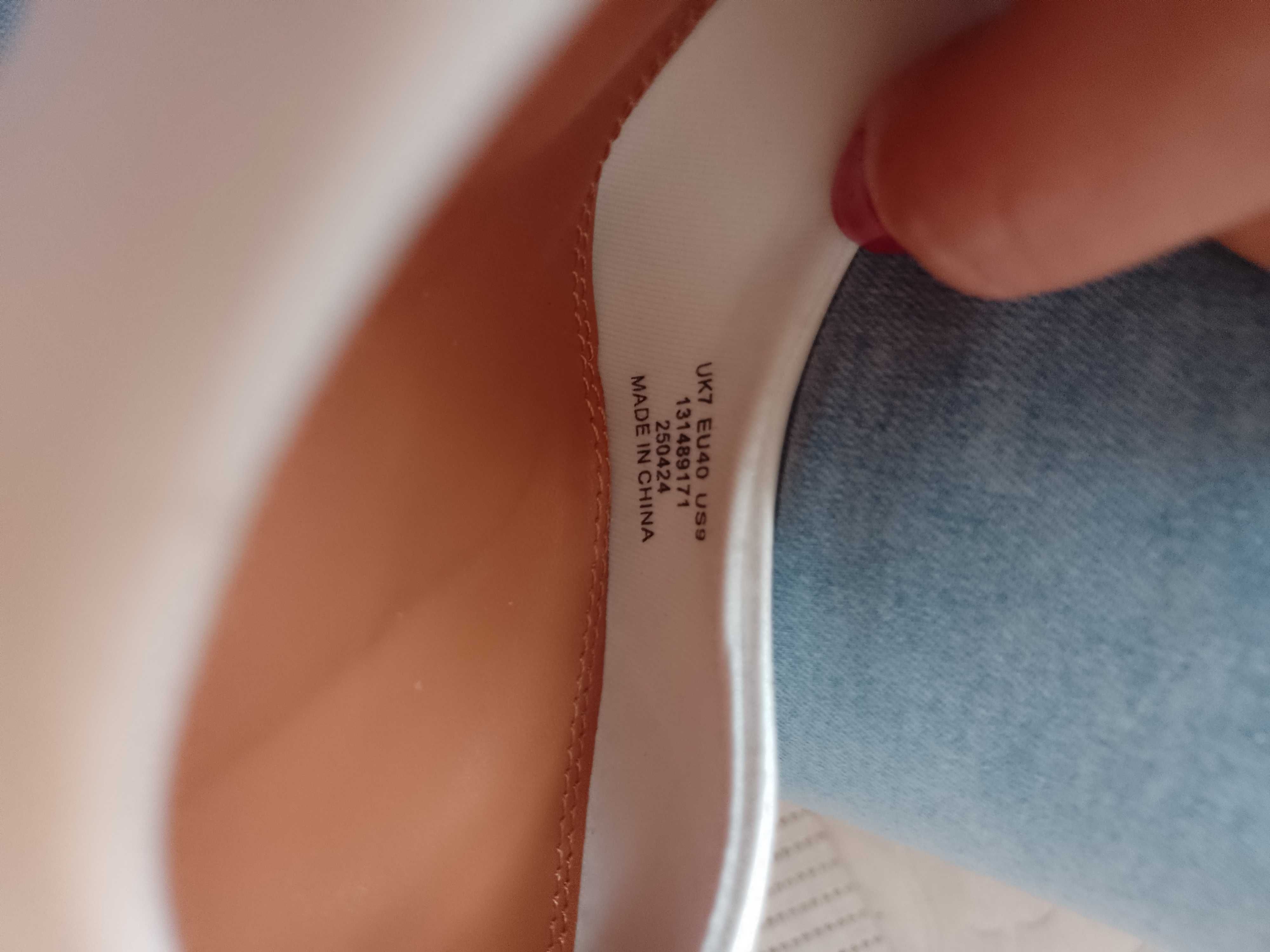 (40) ASOS/ Białe czółenka szpilki ślubne z Londynu, NOWE