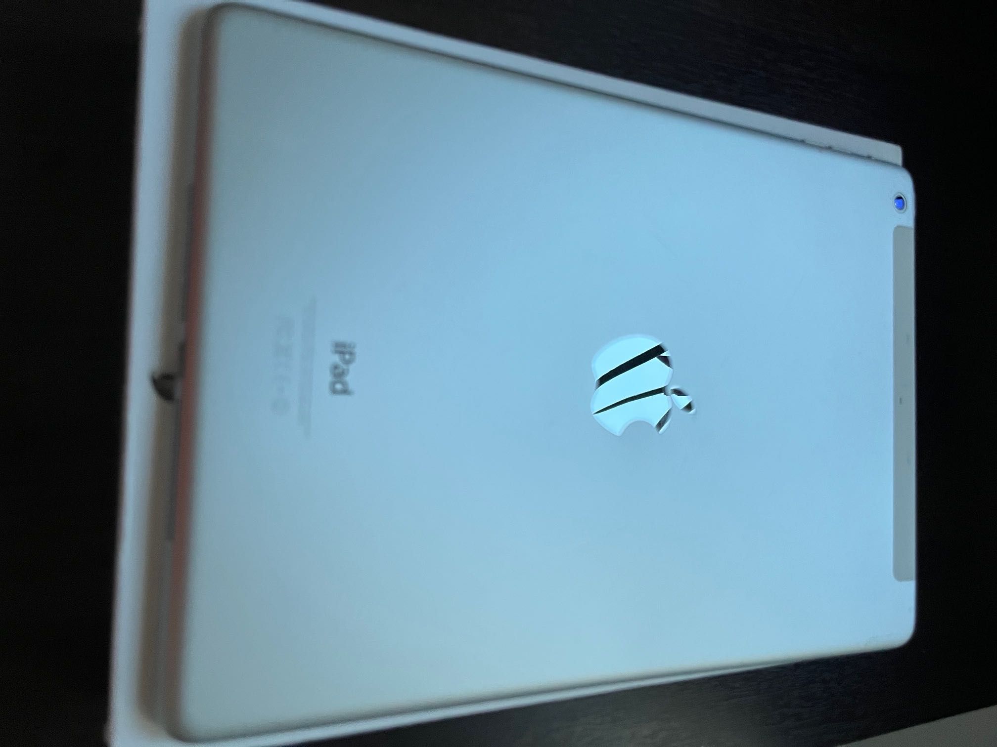iPad A1475, WiFi plus SIM, dotyk uszkodzony