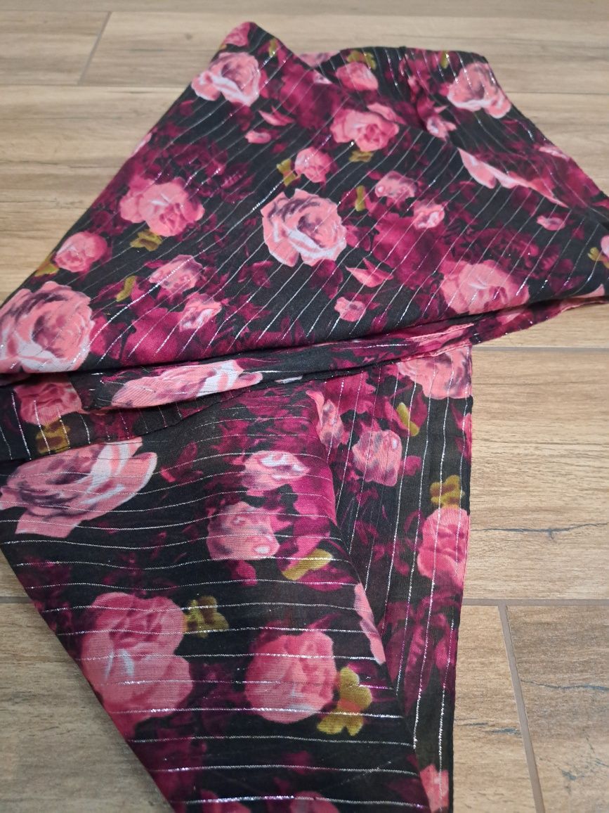 Chusta w kwiaty (200 cm x 65 cm)