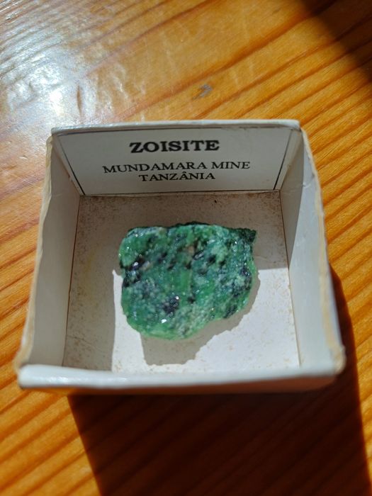Pedra Zoisite Mundamara Mine Tanzânia