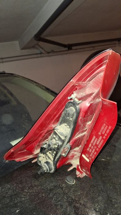 Farolin citroen c4 coupe 2008