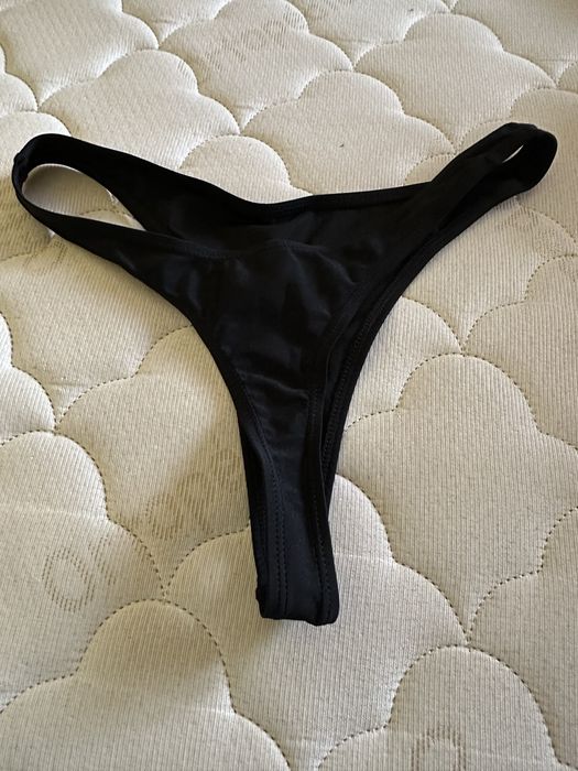 Cueca tanga para bikini