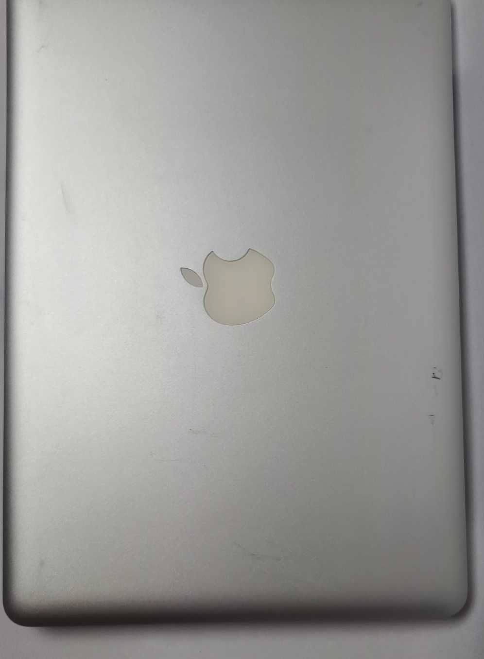 Macbook Pro (Mid 2009) 13" C2D GT9400 8GB SSD128GB Monterey 12.7 (M.3)