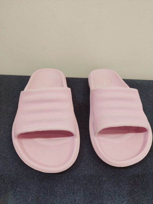 Klapki różowe 37