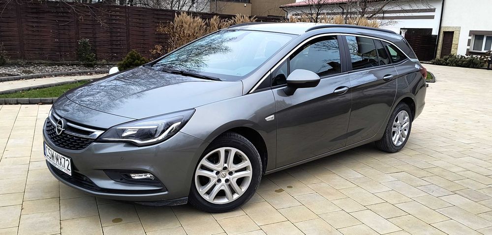 Opel Astra K Kombi Lekko Uszkodzony Faktura 23% Cena Brutto