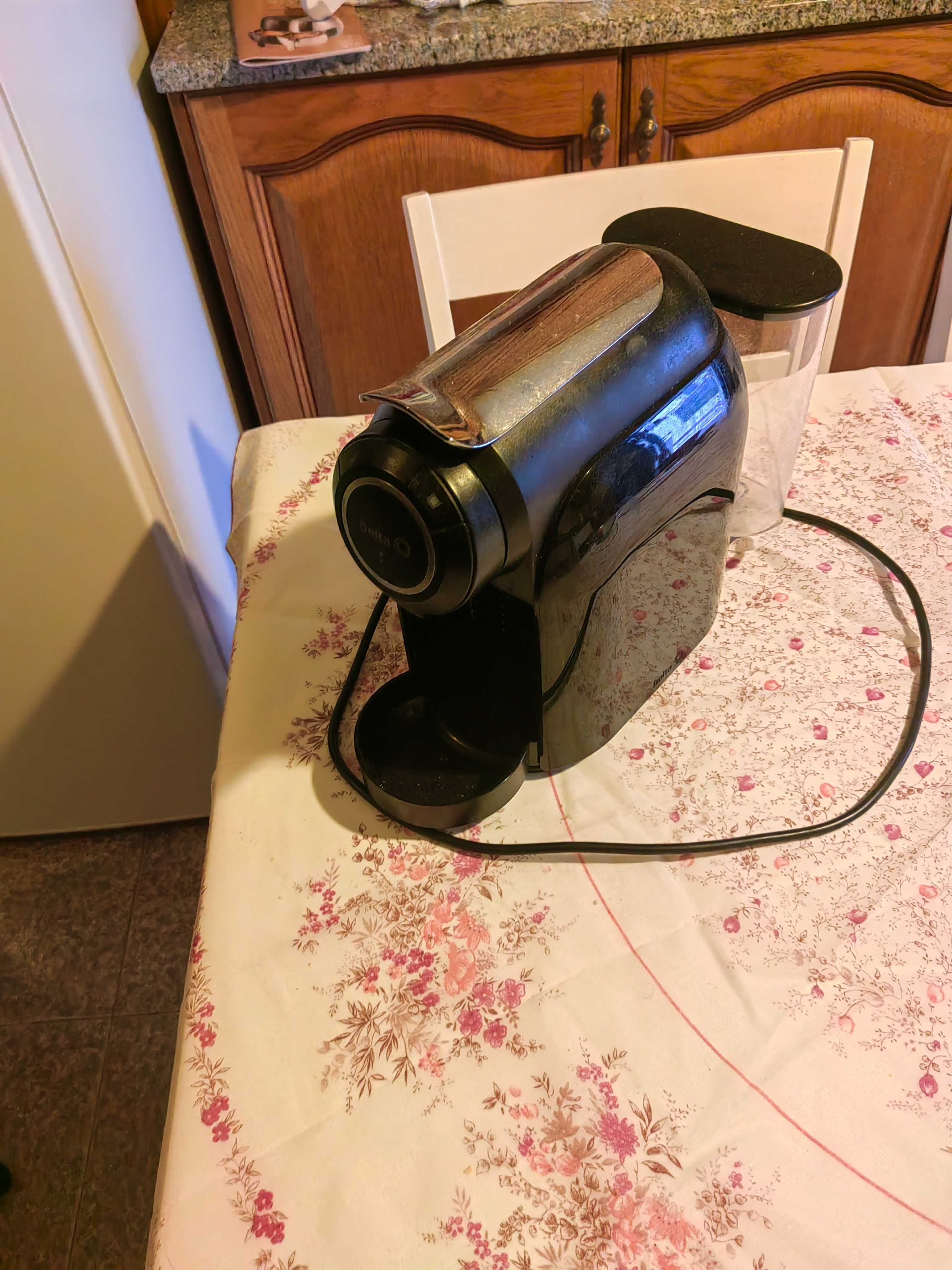 Máquina de Café Delta Q