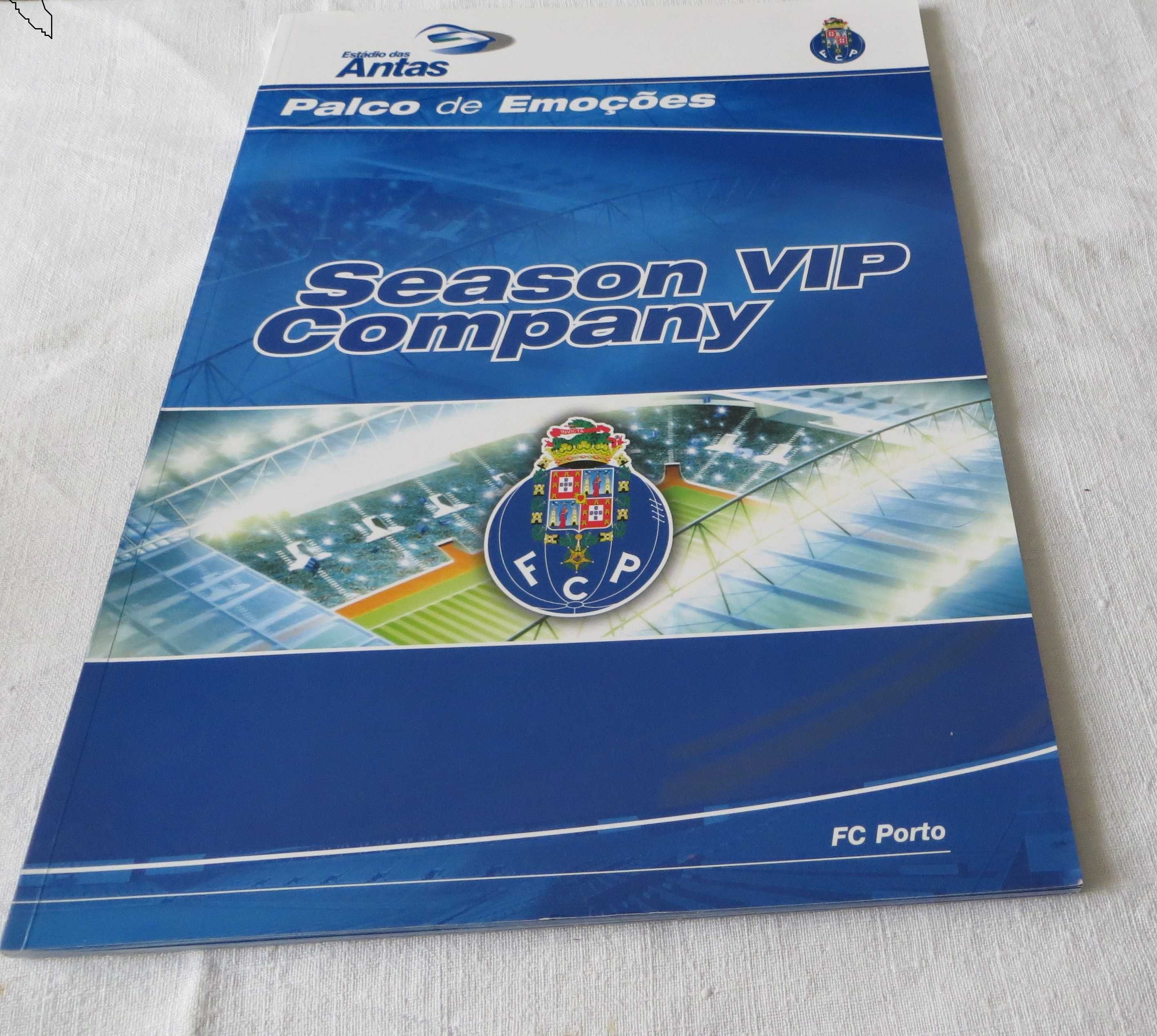 Livro "O Estádio Antas 2002" Novo estádio  Números do Universo do FCP