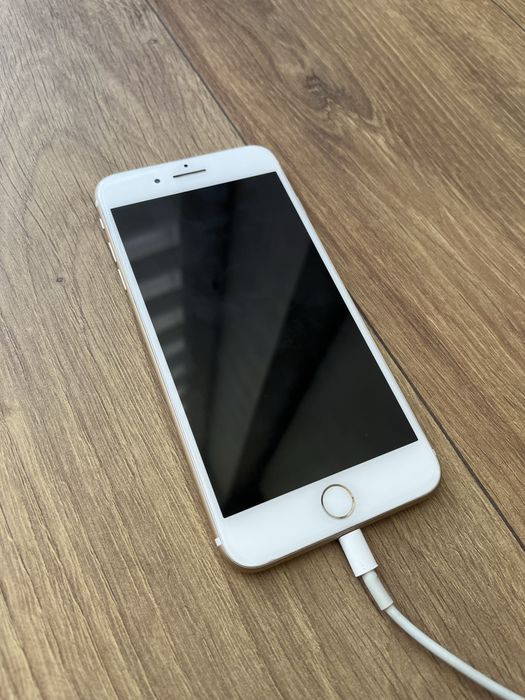 Iphone 7 plus zloty 32 gb stan idelany jak nowy sprawny