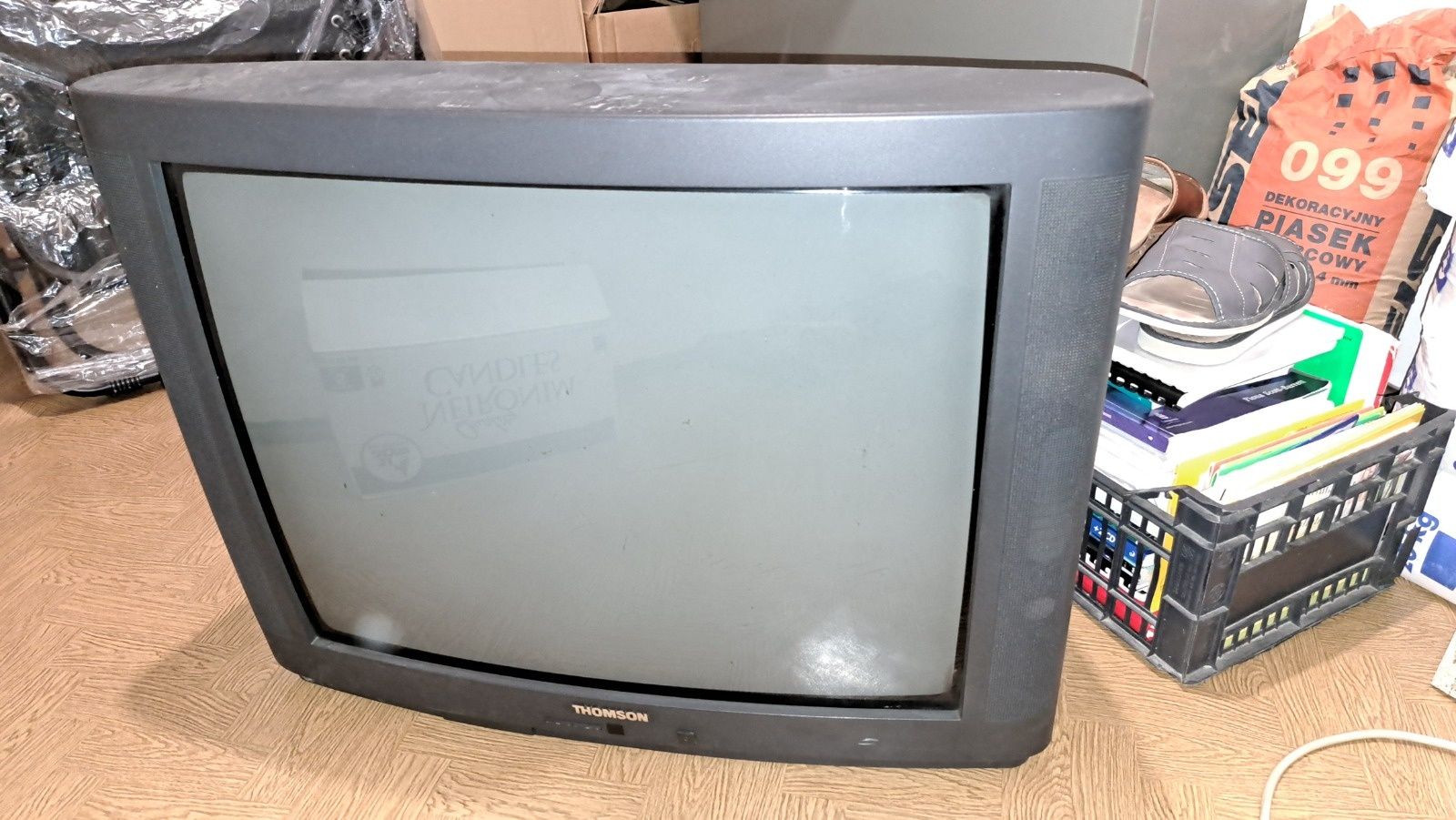 telewizor Thomson model 28DG17E
Odbiór osobisty