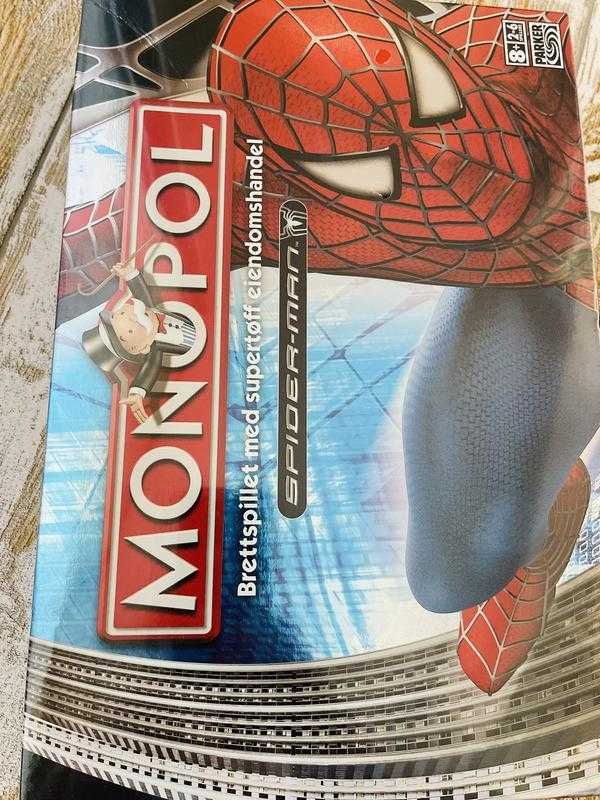 Настільна гра hasbro monopoly spiderman для2–6гравців віком від 8 рокі