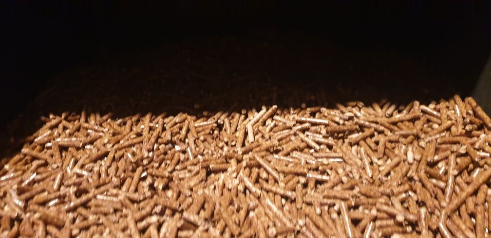 Pelet z gór TATRY wartość opałowa 18,7MJ/kg popiół 0,1% górska trocina