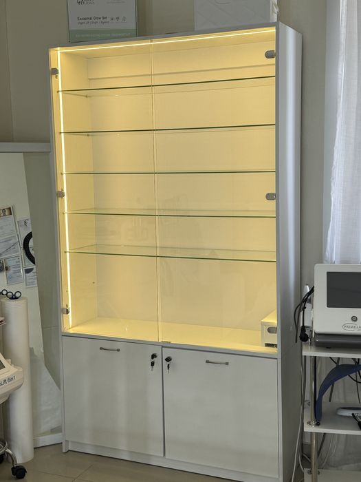 Стеллаж с подстветкой