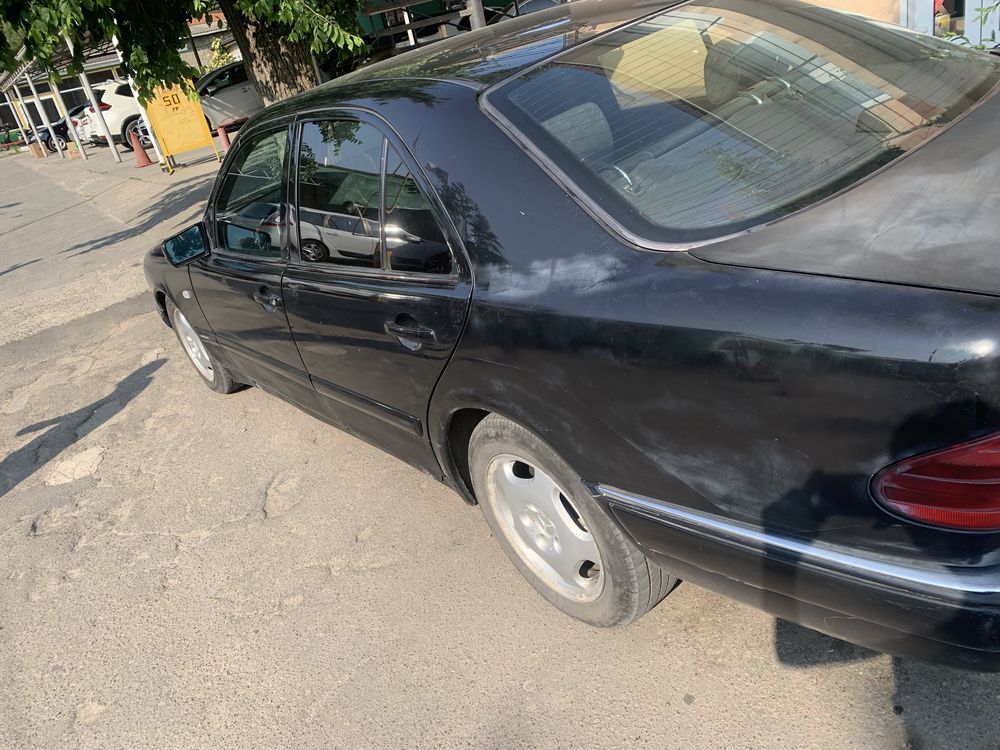 Продам Мерседес W210