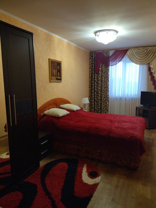 Продам трёхкомнатную квартиру ул. Толстого