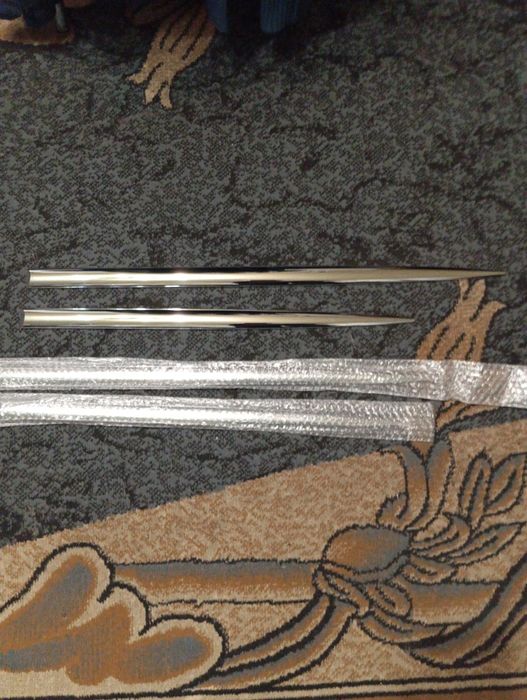 Продам молдинг на авто