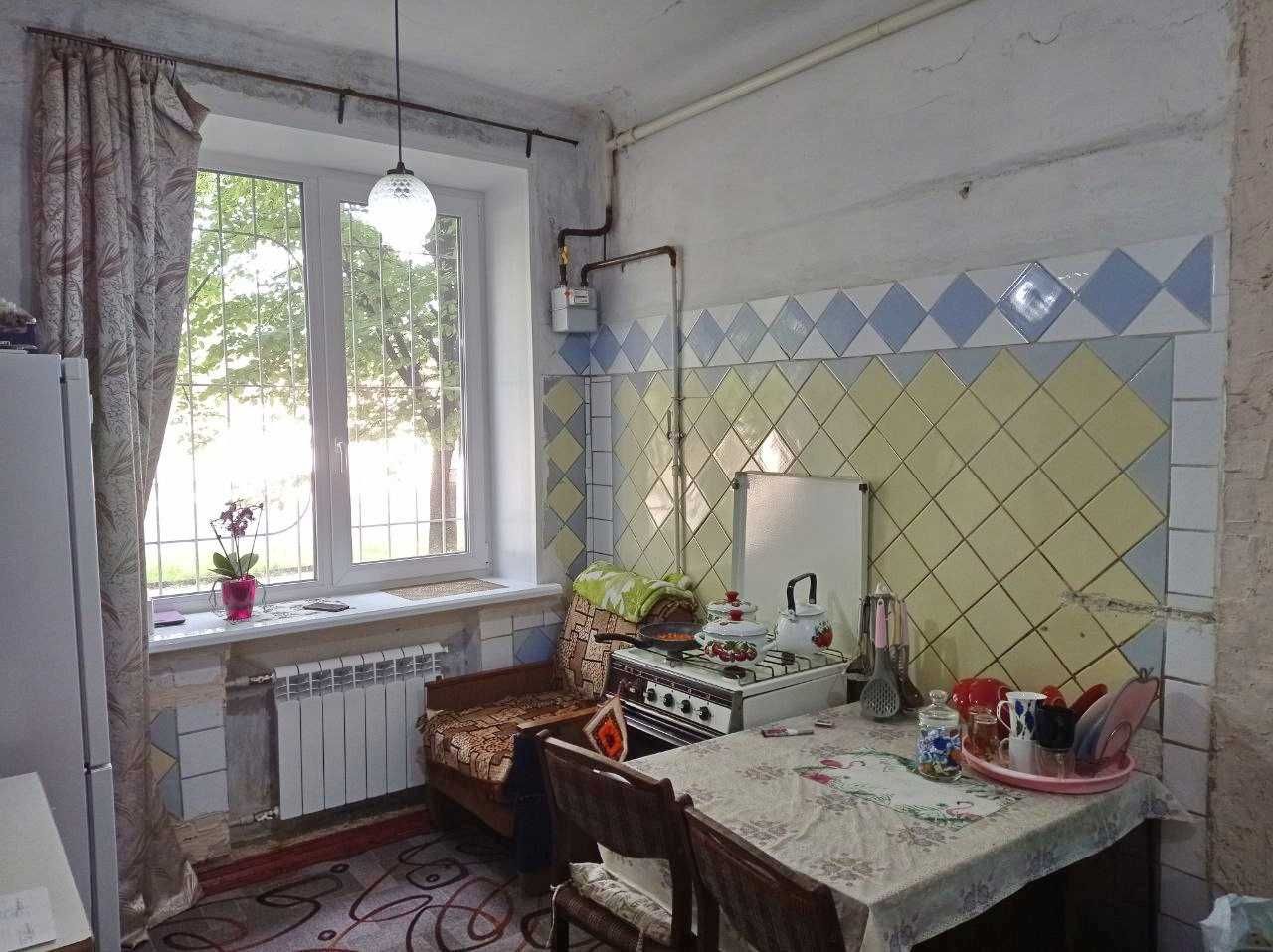 Продам 3-х комнатную квартиру, первый этаж, левый берег