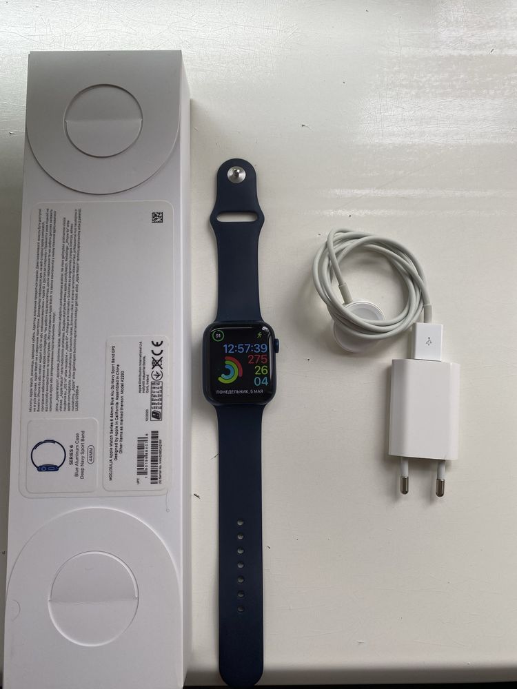 Apple Watch Series 6 GPS 44mm Blue Aluminum