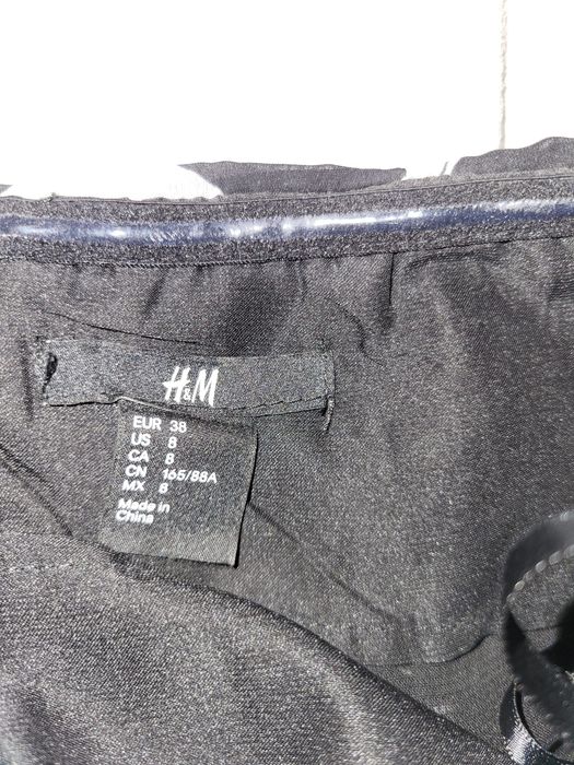Krótka sukienka na jedno ramię H&M r.38