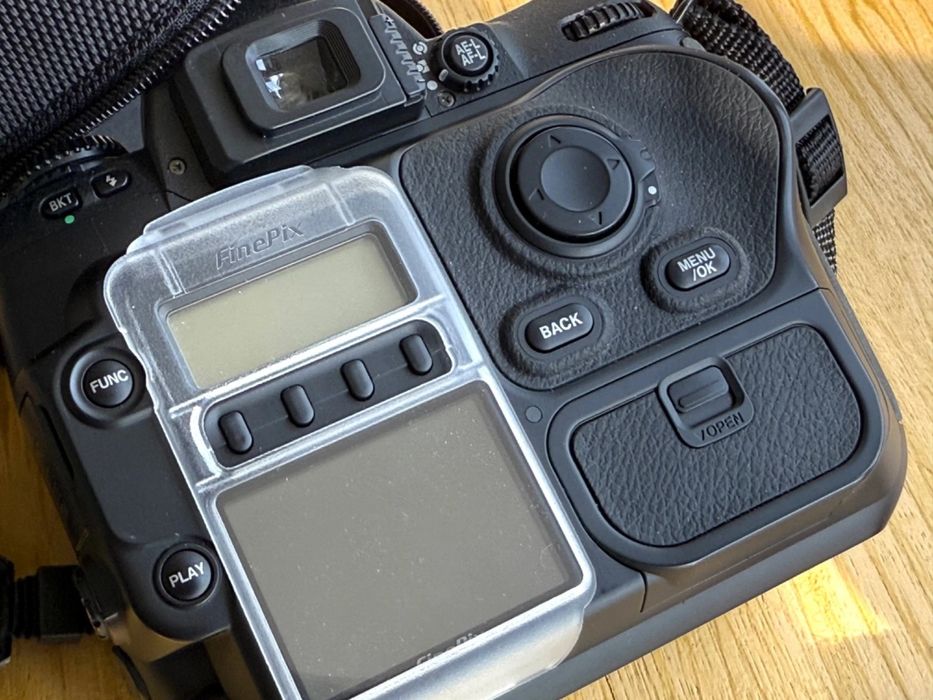 Fujifilm fine pix s3 pro (nikon f)