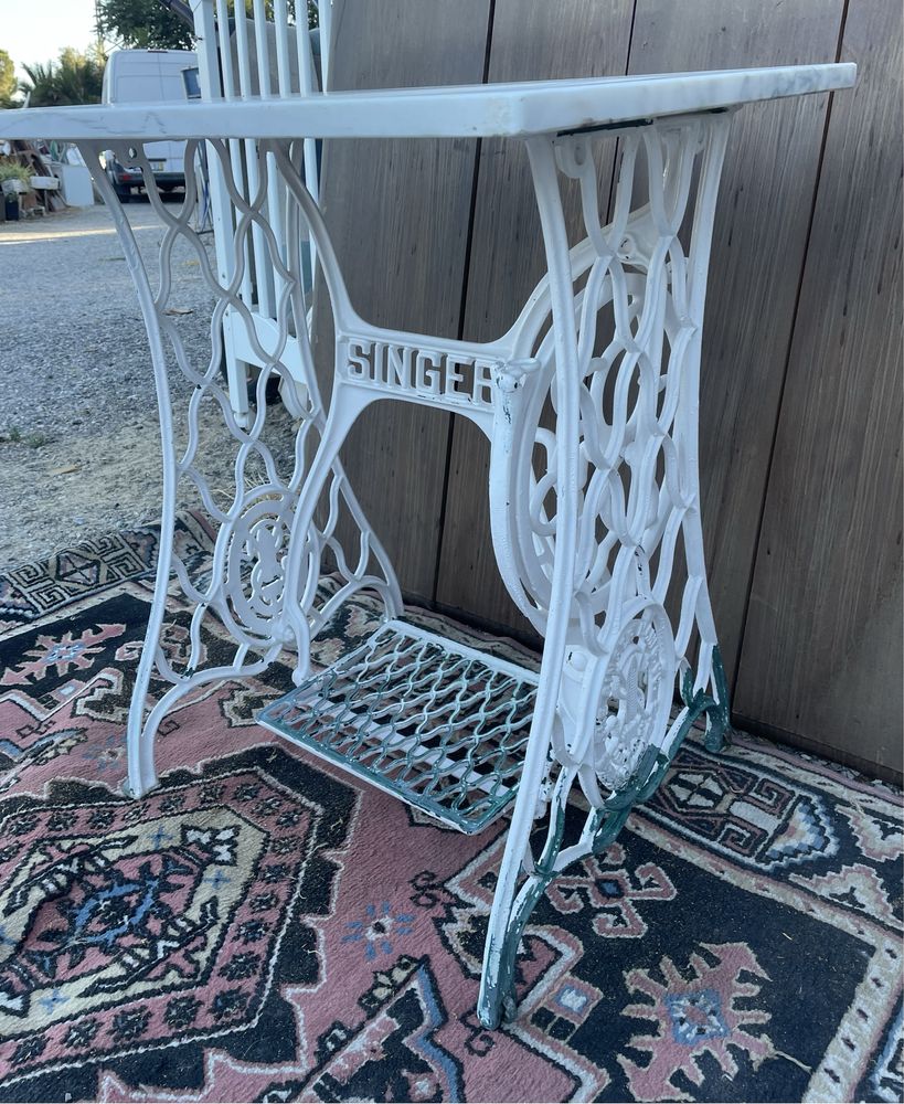 Mesa Pé de Maquina Costura com Pedra